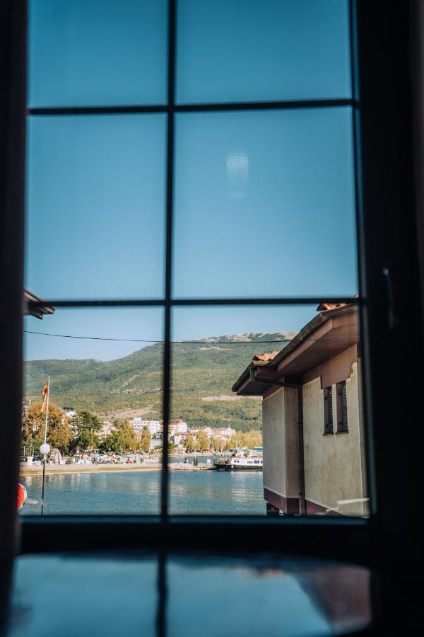 Villa Sara Lake View โอครีด ภายนอก รูปภาพ